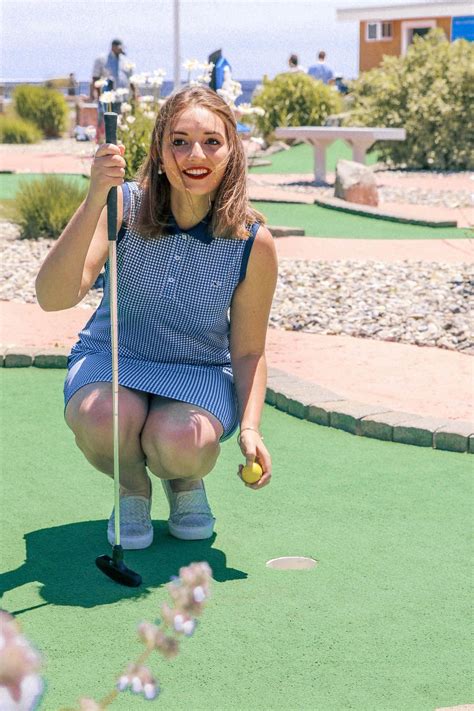 mini golf dating